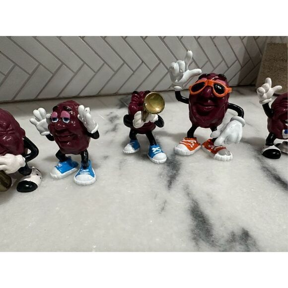 Vintage California Raisin Figures 80s 90s Sax Boombox Guitar Sunglasses 2" to 3" - Picture 5 of 12